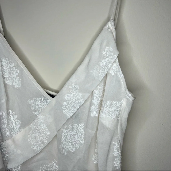 NWT Theory Silk Lace White Ivory Crossover Tank - Picture 3 of 7